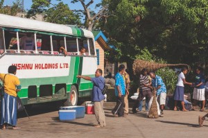 Major waka loading onto Savusavu bus (Tor Johnson)